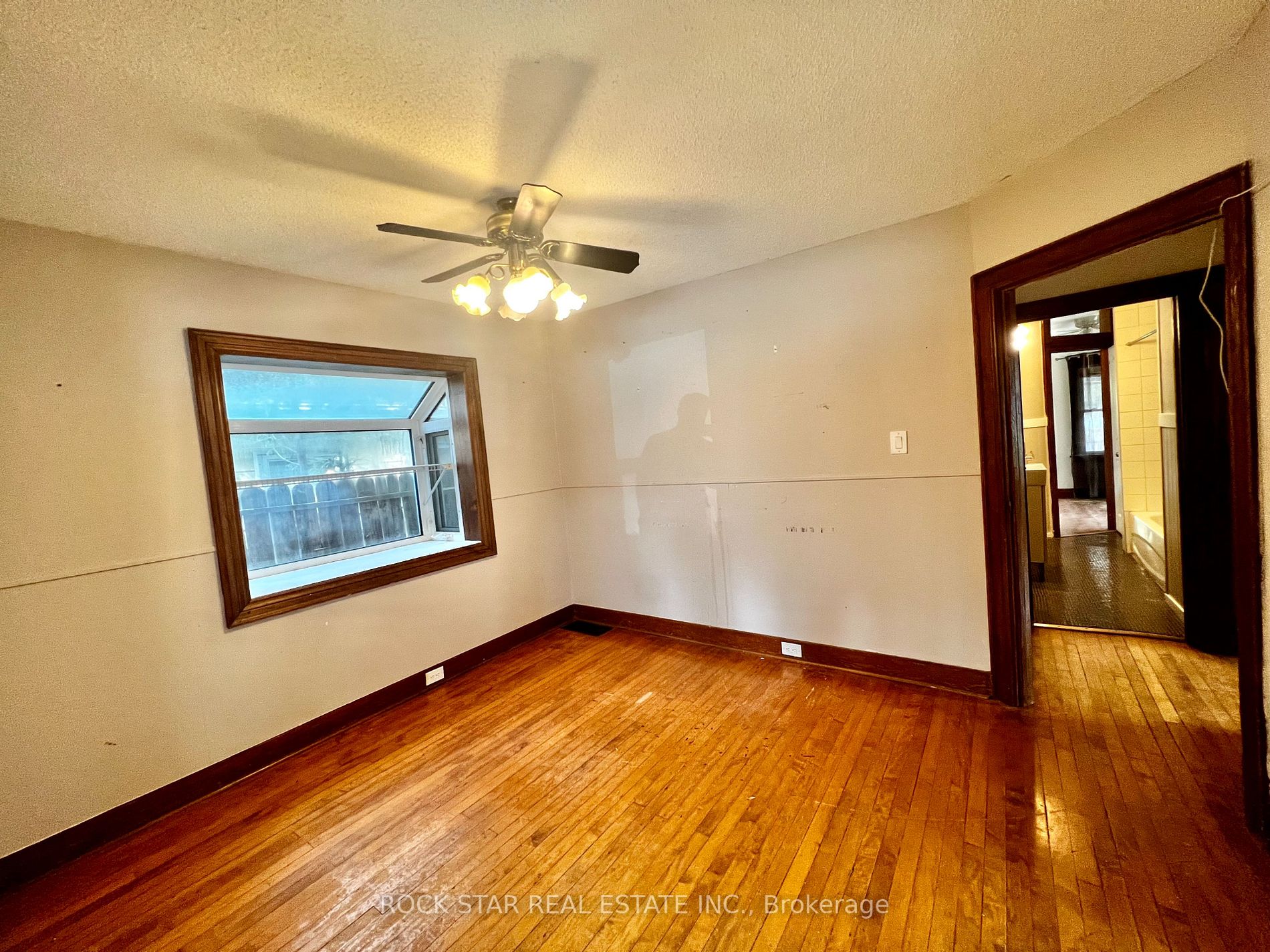 12 Dexter St