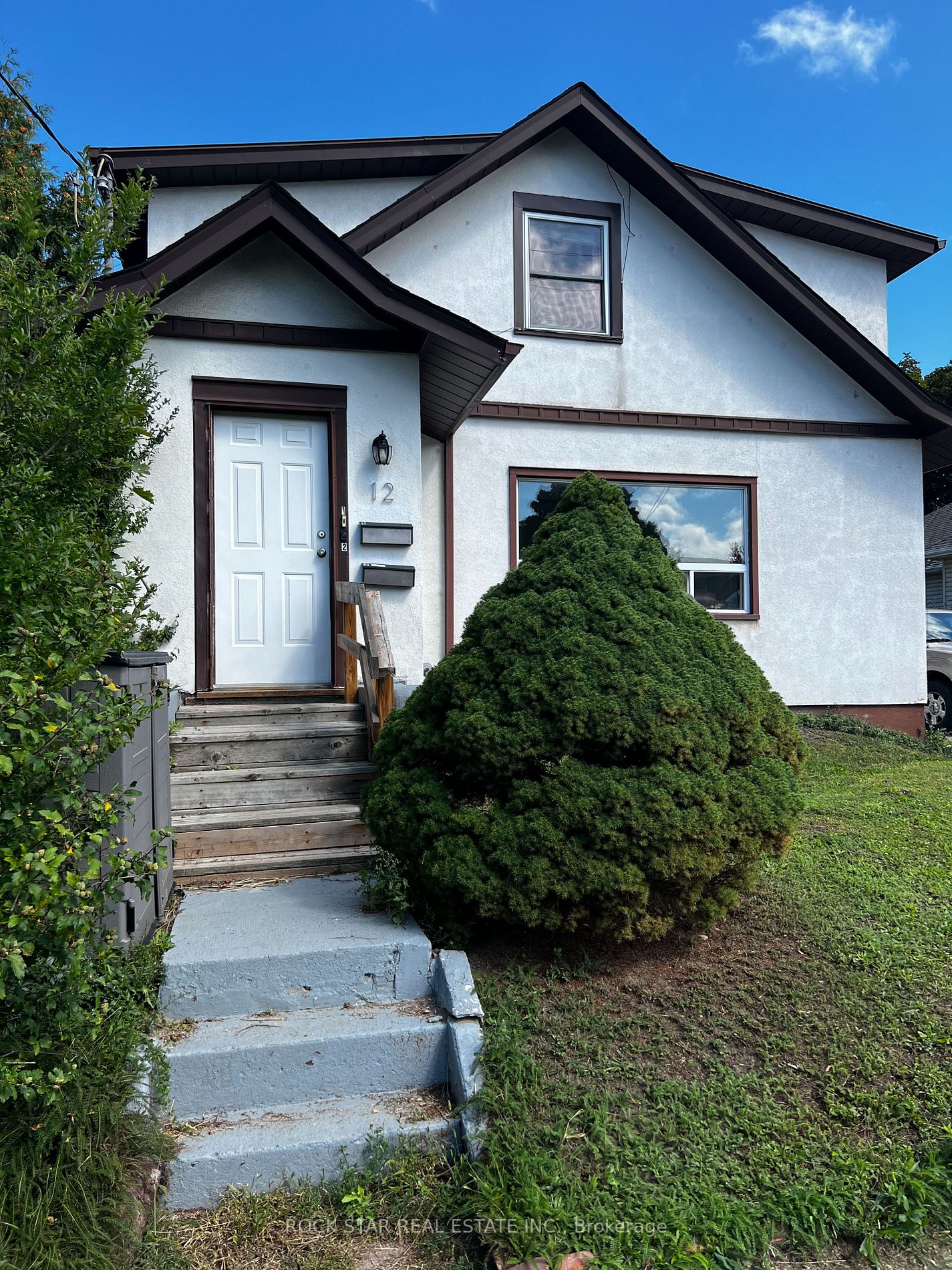 12 Dexter St