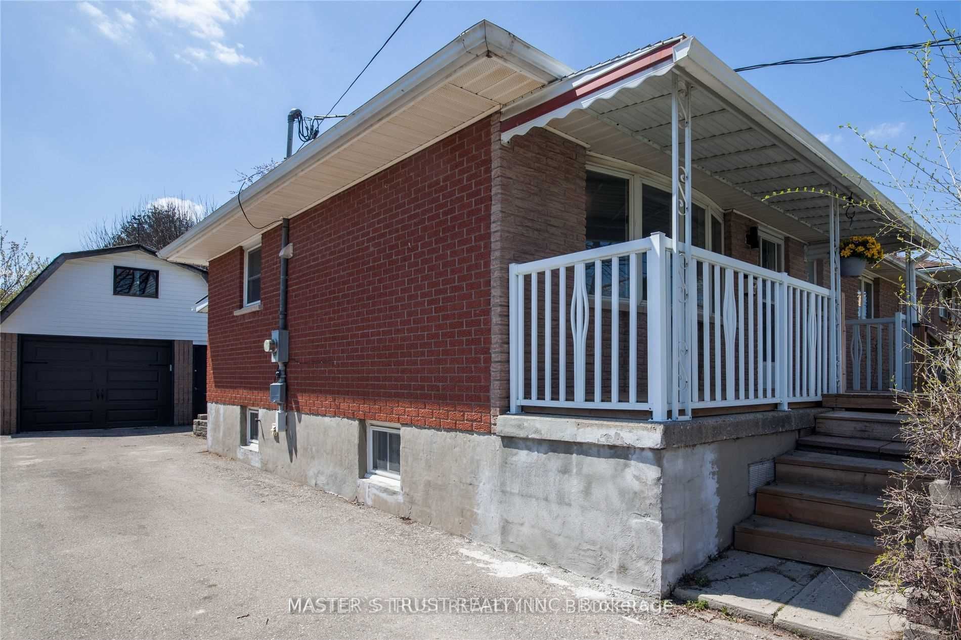 168 Victoria Rd N