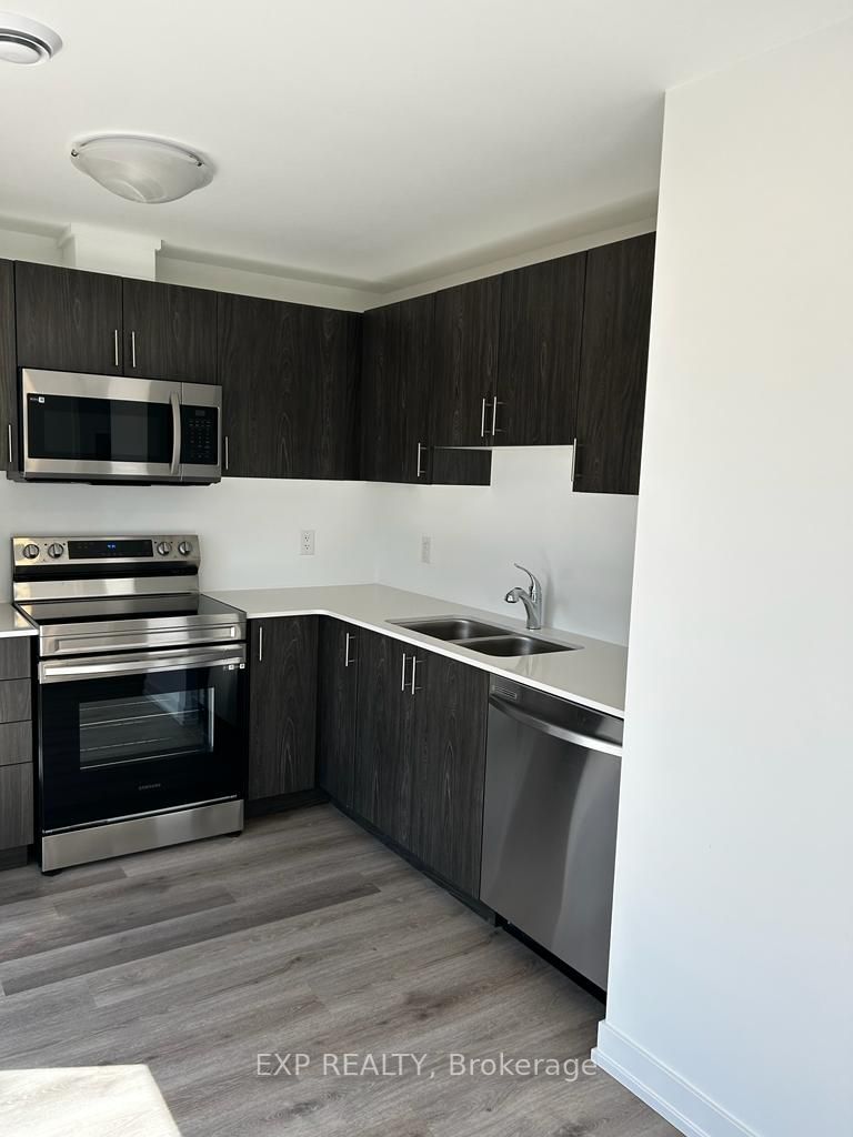 4263 Fourth Ave, #323