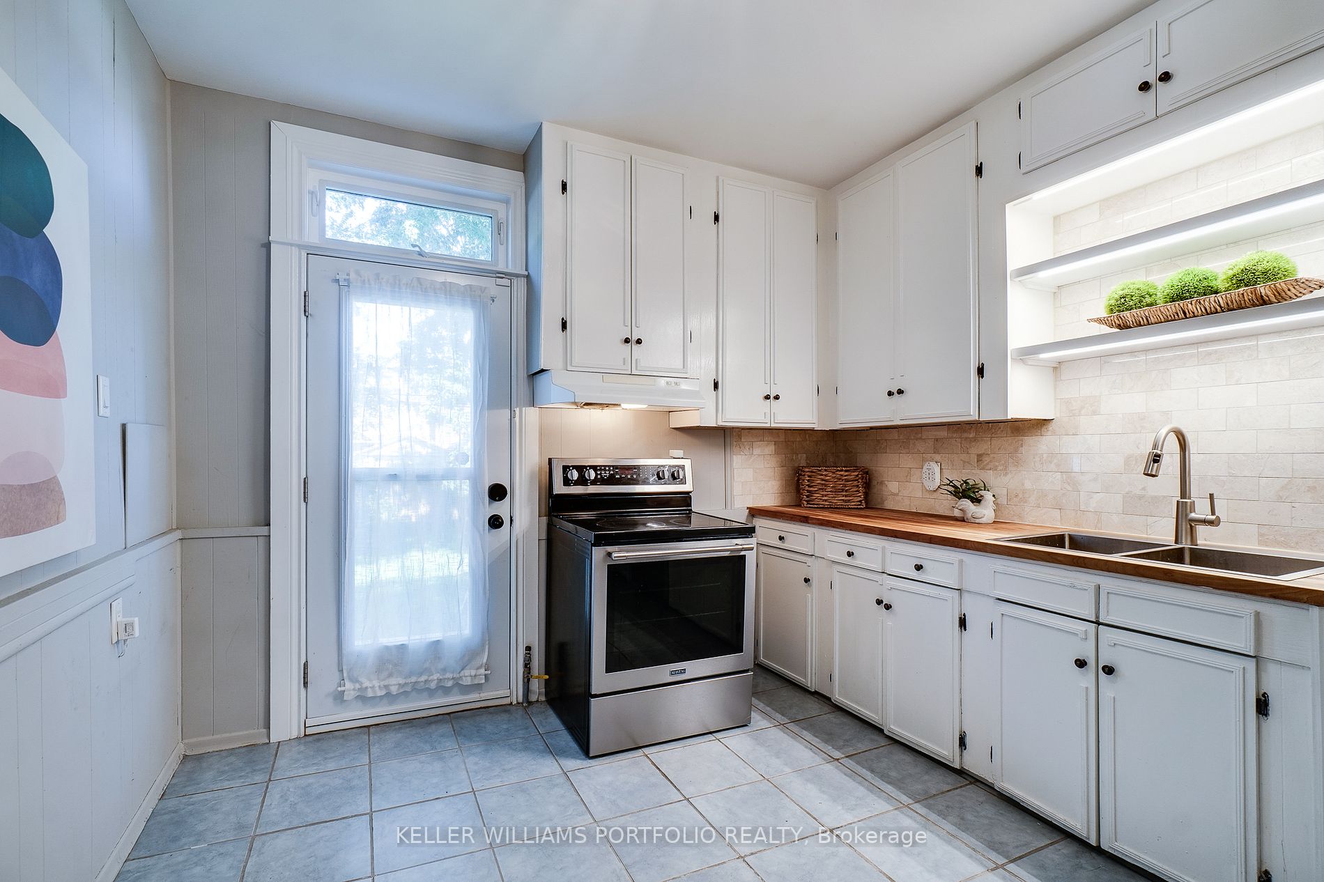 57 Smith Ave