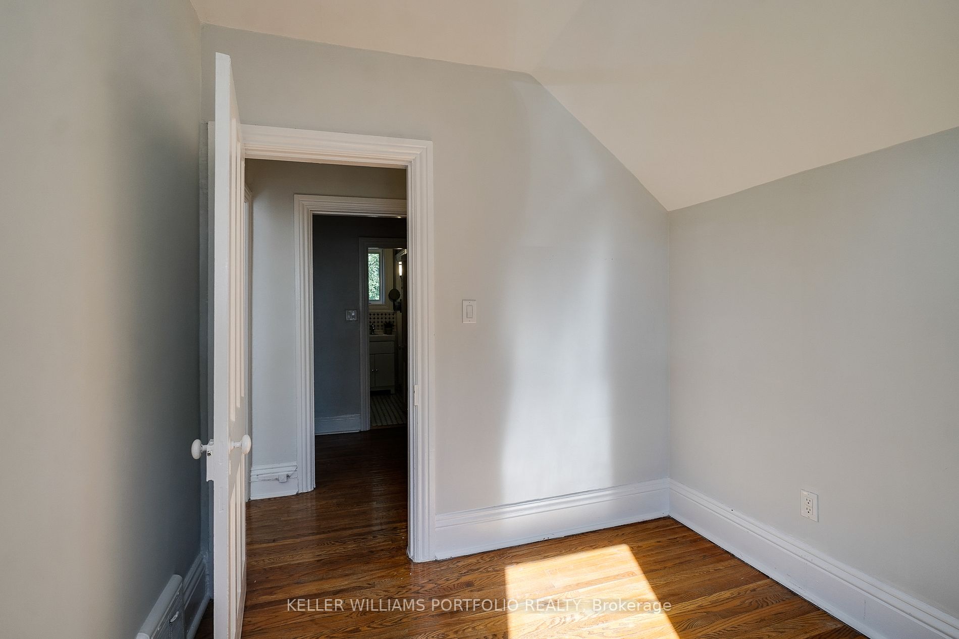 57 Smith Ave