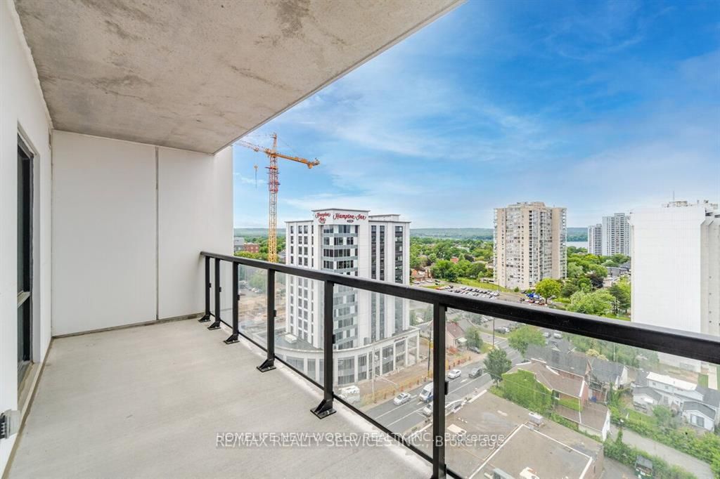 15 Queen Street S, #1110