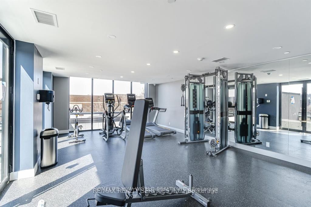 15 Queen Street S, #1110