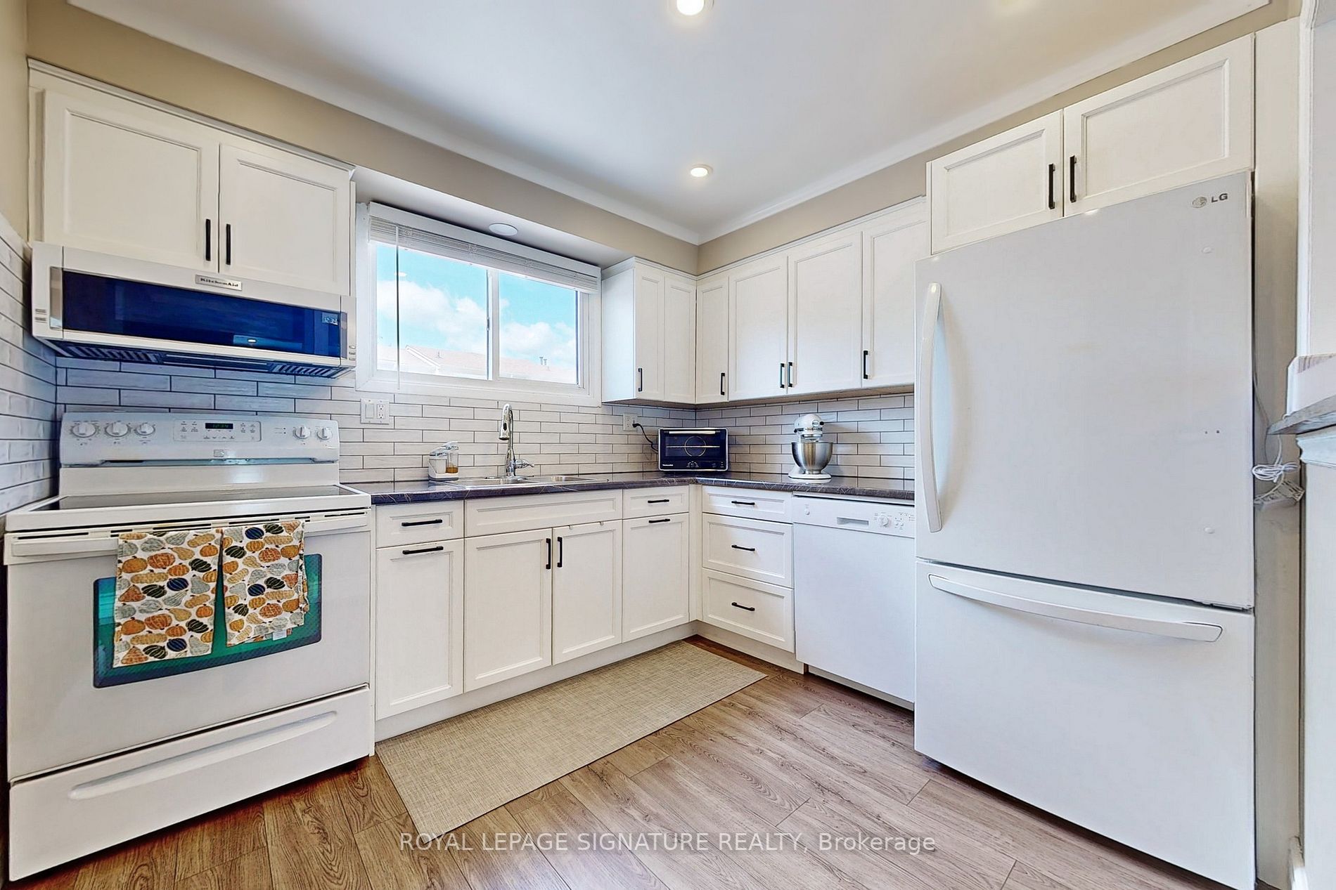 1355 Upper Gage Ave, #14