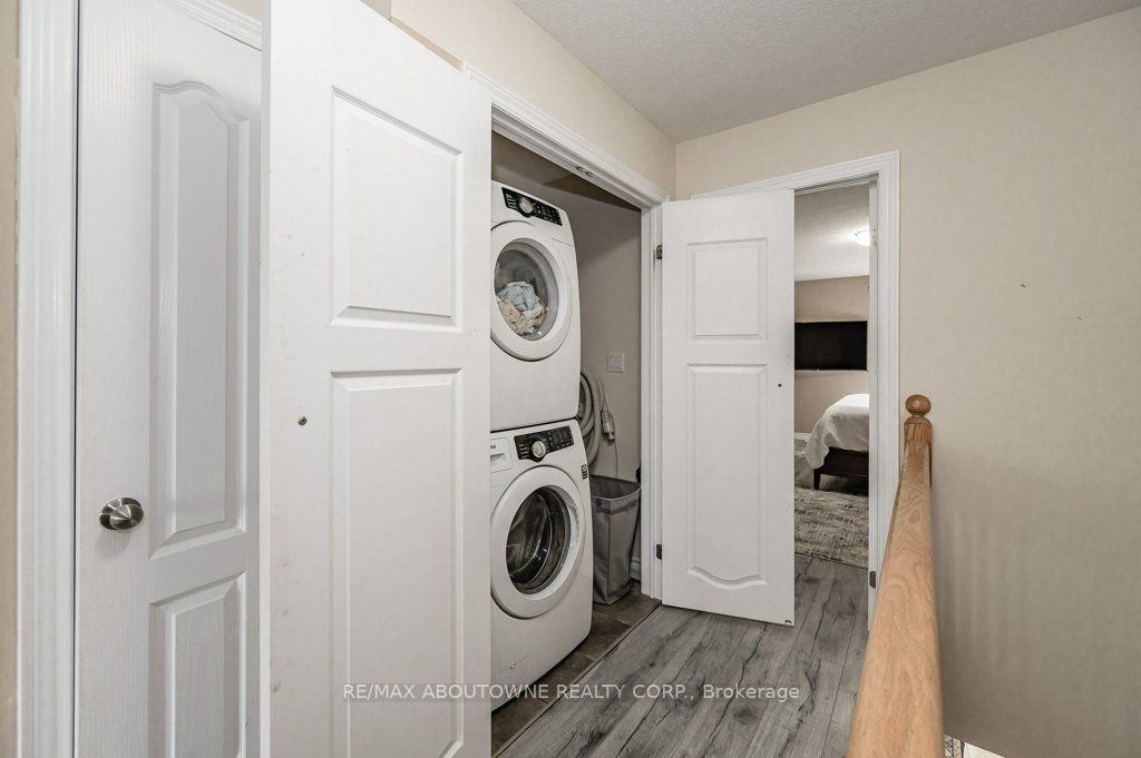 554 Landgren Court