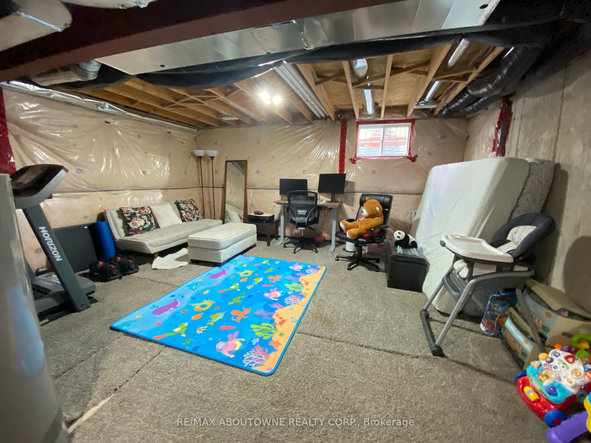 554 Landgren Court