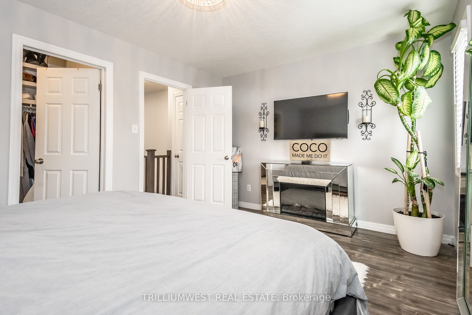 10 foxglove Crescent, #44
