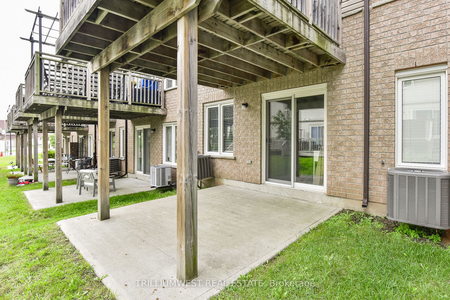 10 foxglove Crescent, #44