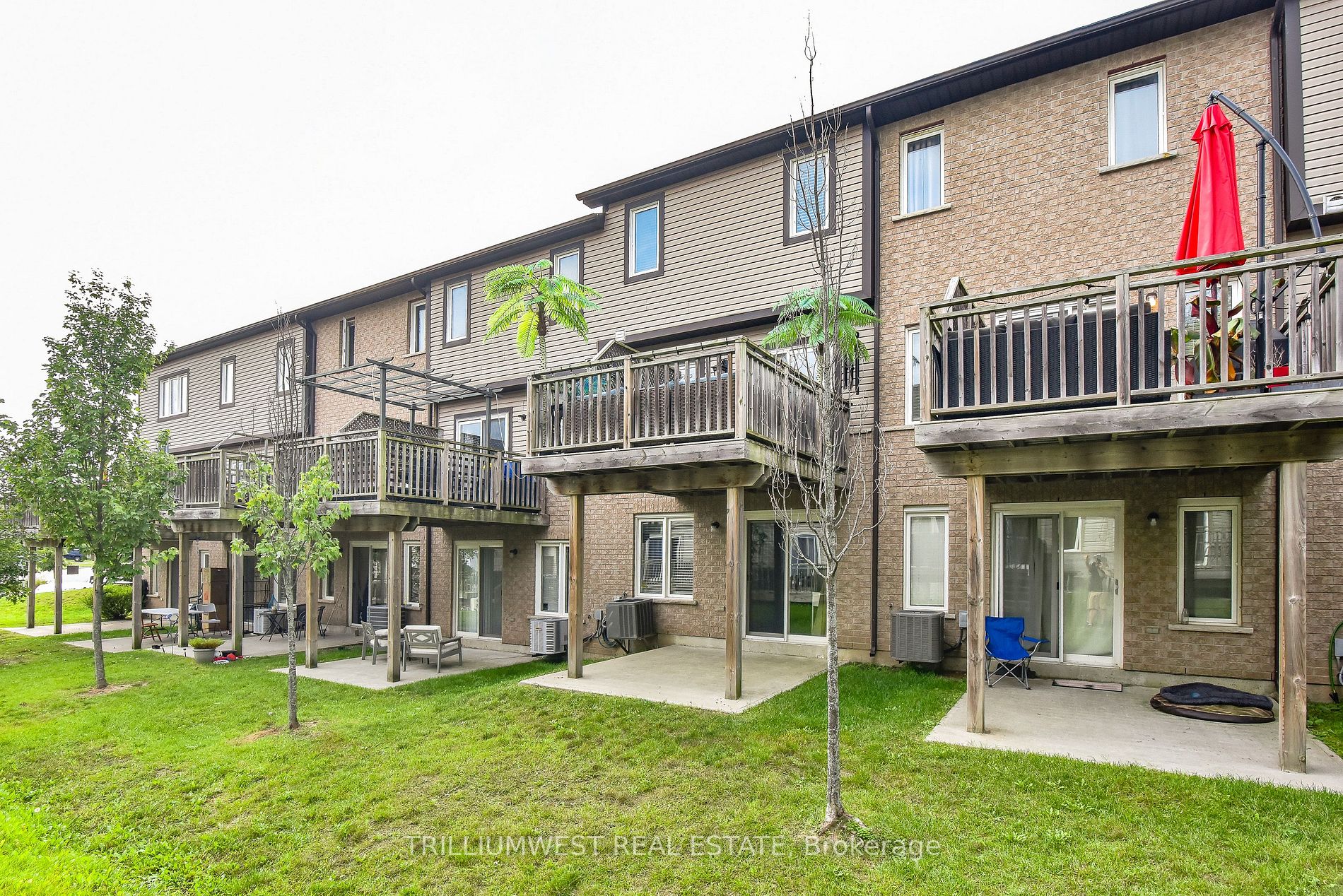 10 foxglove Crescent, #44