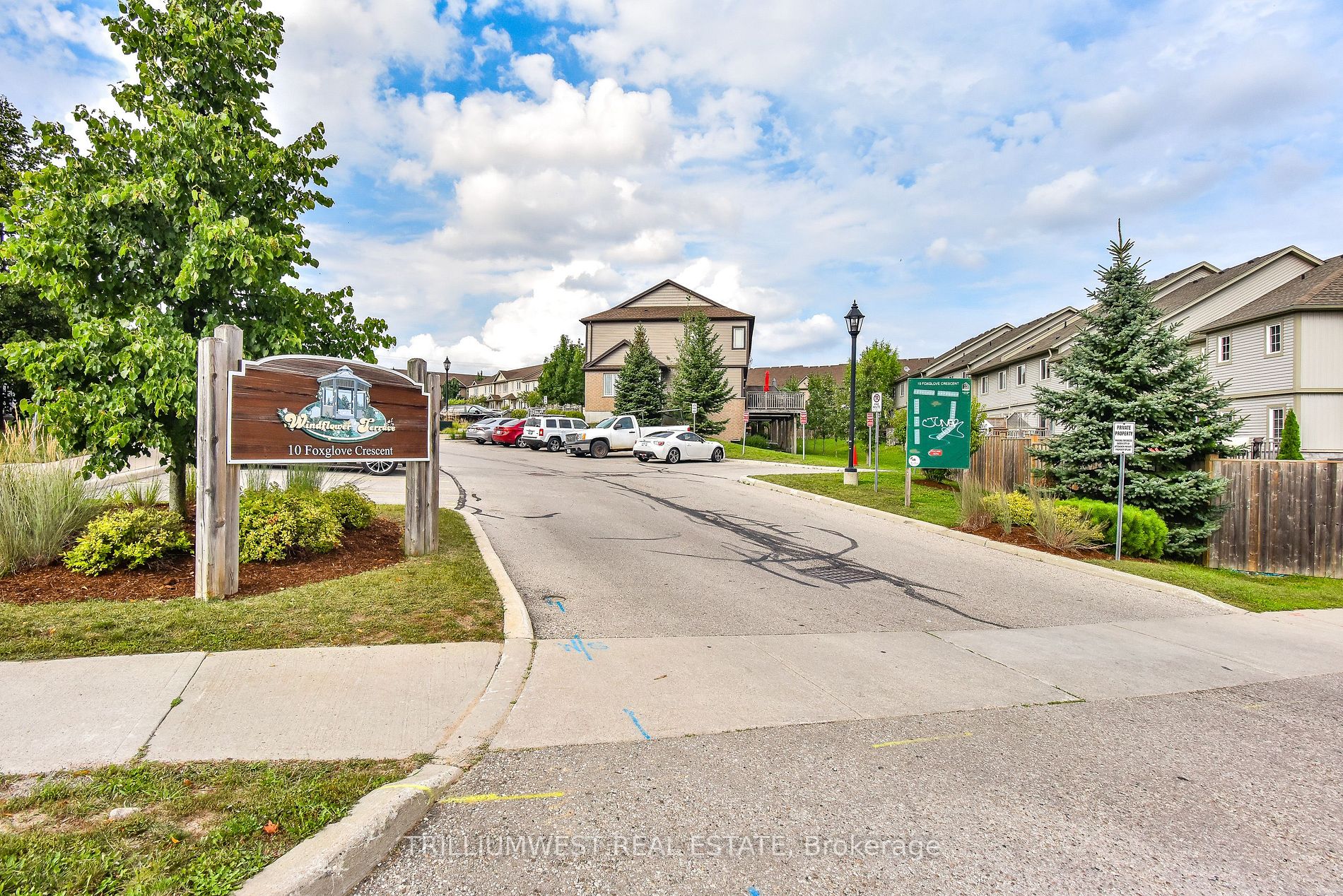10 foxglove Crescent, #44