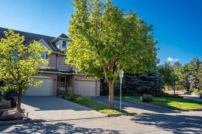 141 Edgewater Dr