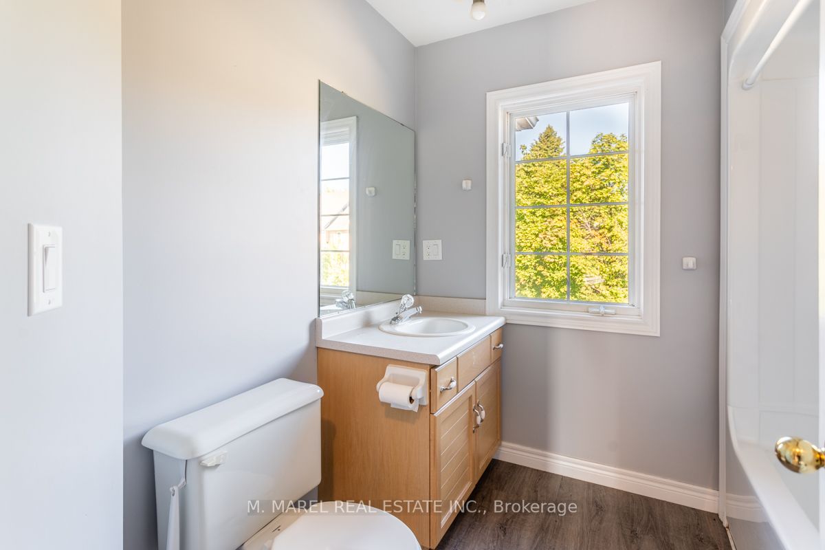 141 Edgewater Dr