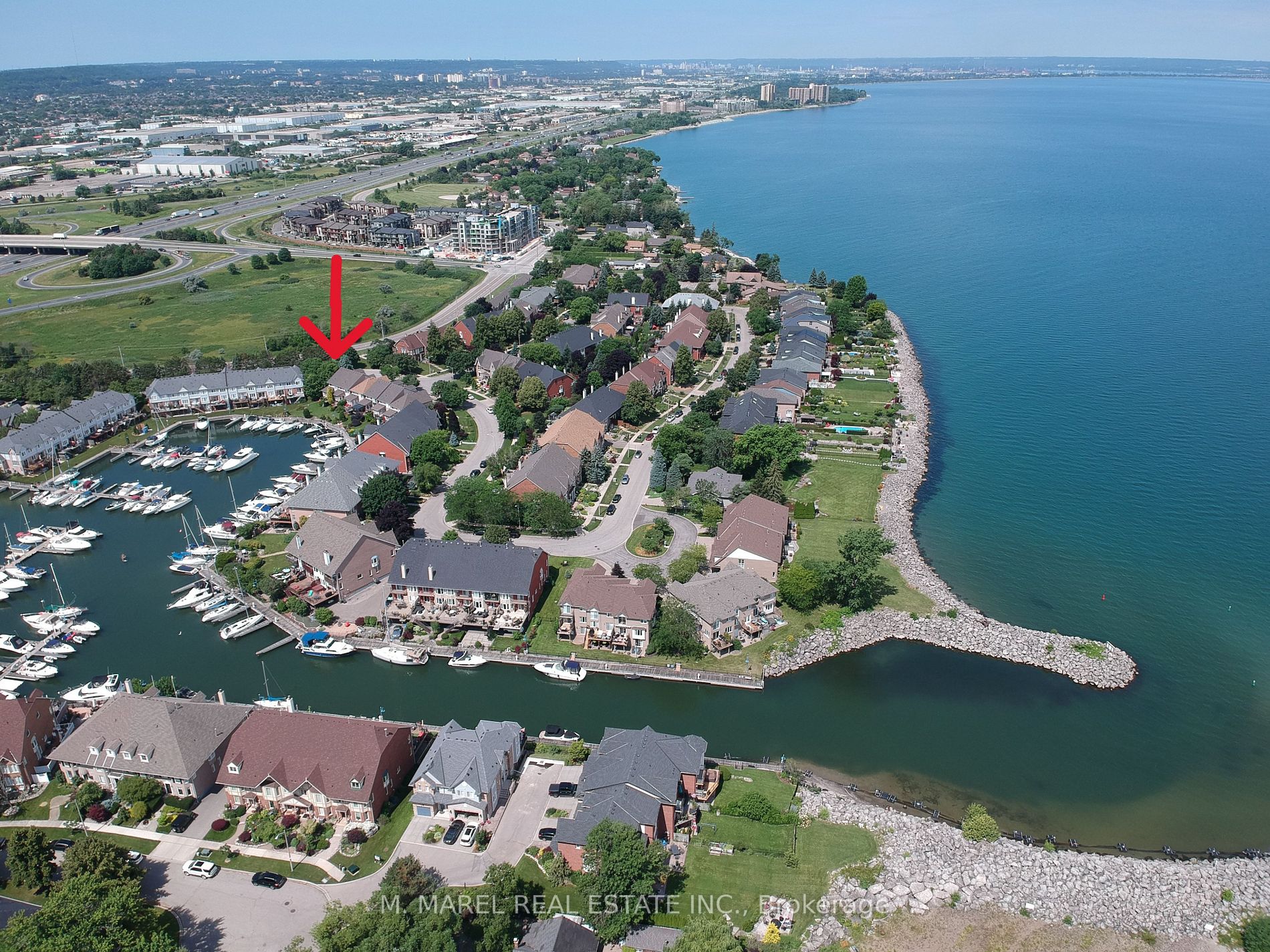 141 Edgewater Dr