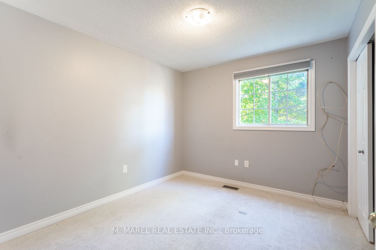 141 Edgewater Dr