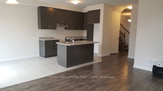 71 Fingland Cres