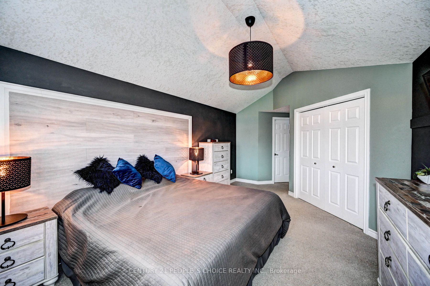 52 Grey Oak Drive