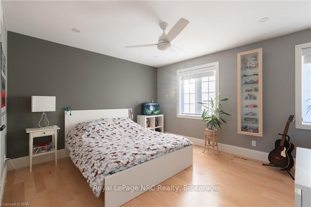 3 Port Royal Cres