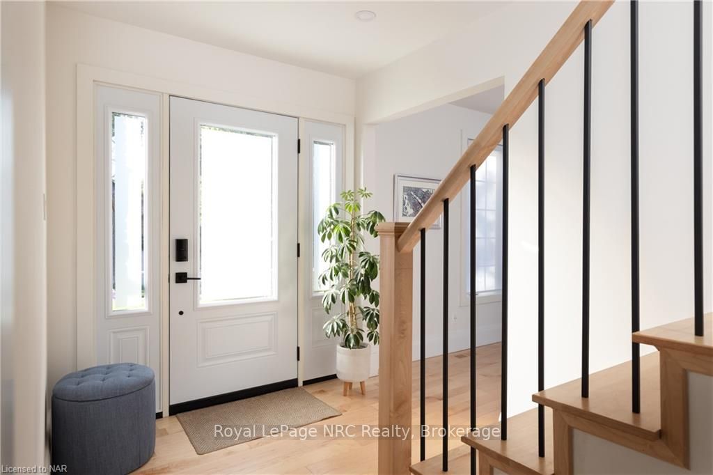 3 Port Royal Cres
