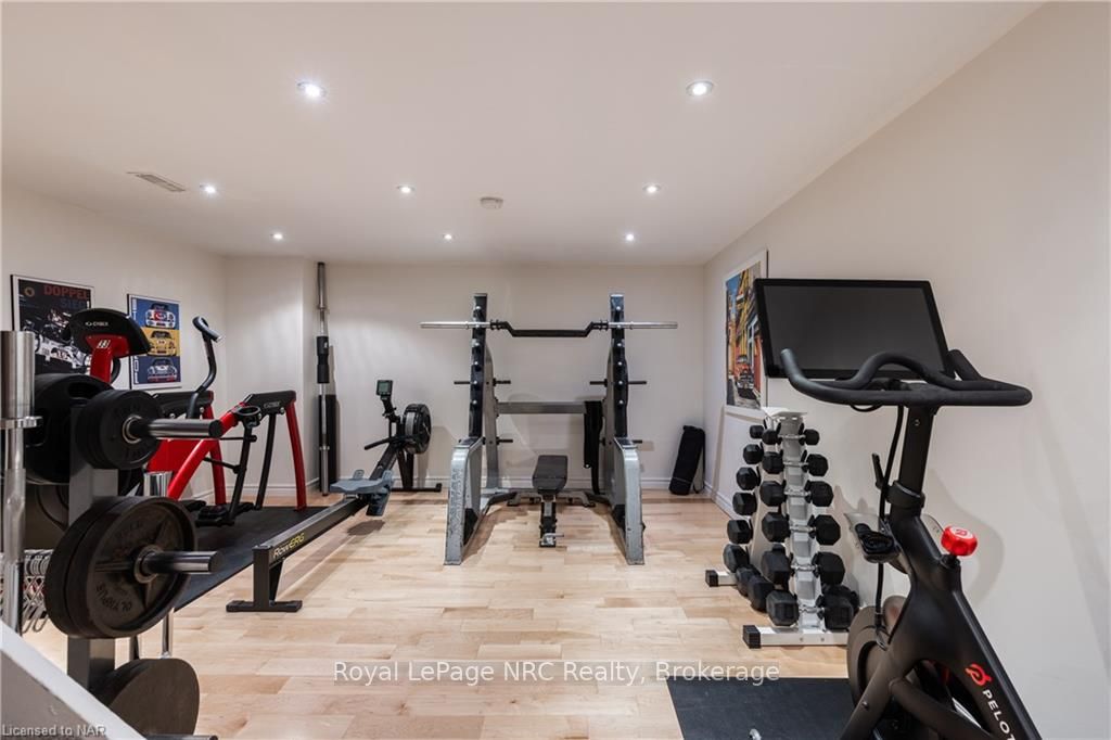3 Port Royal Cres