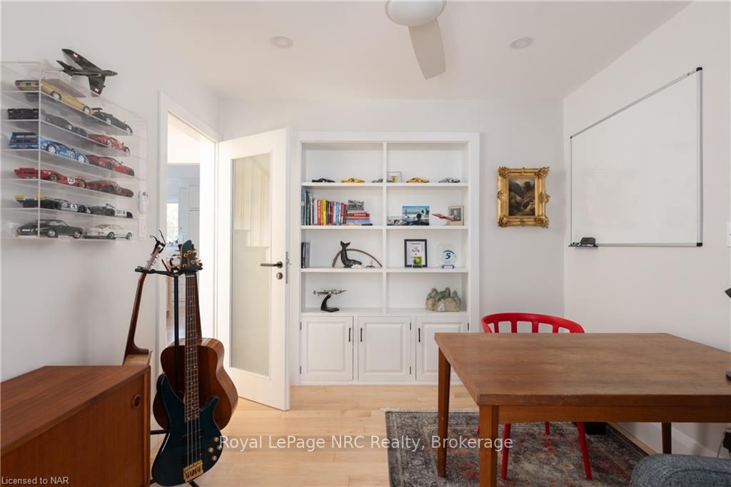 3 Port Royal Cres