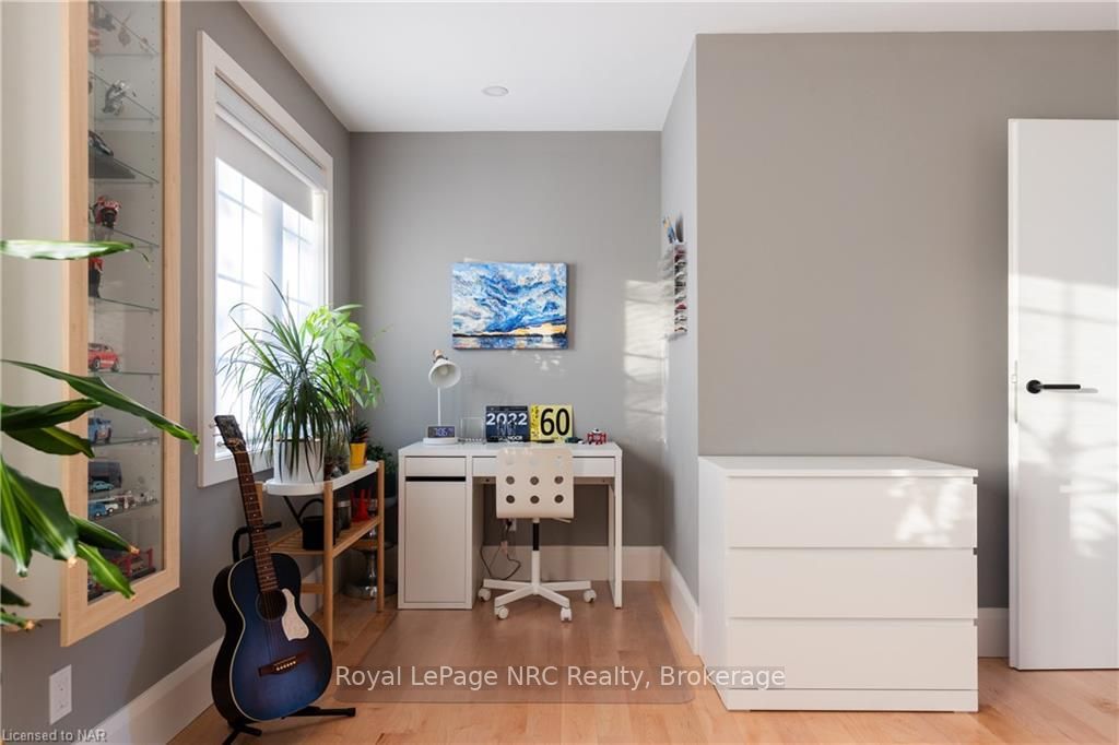 3 Port Royal Cres