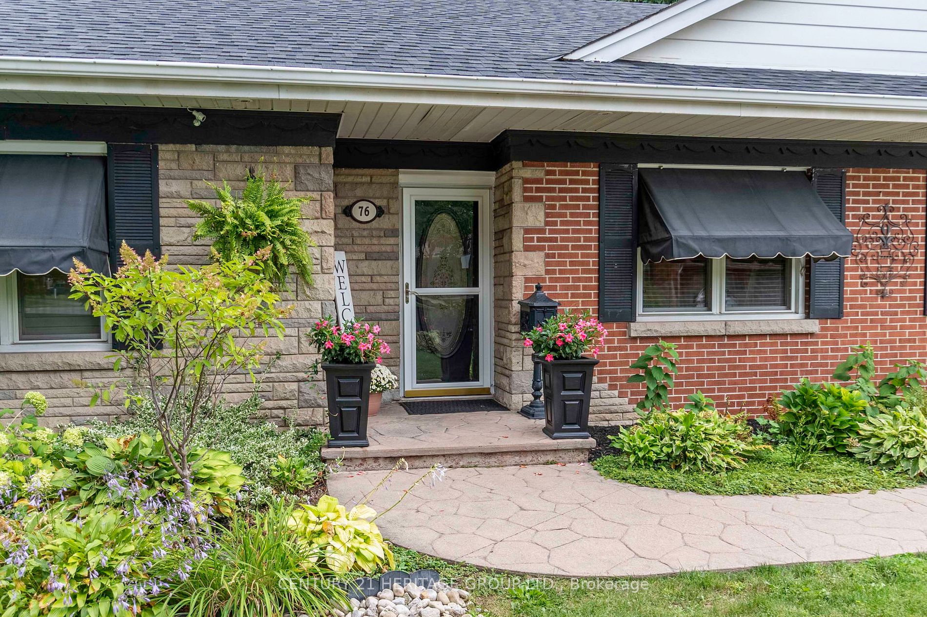 76 Randall Ave