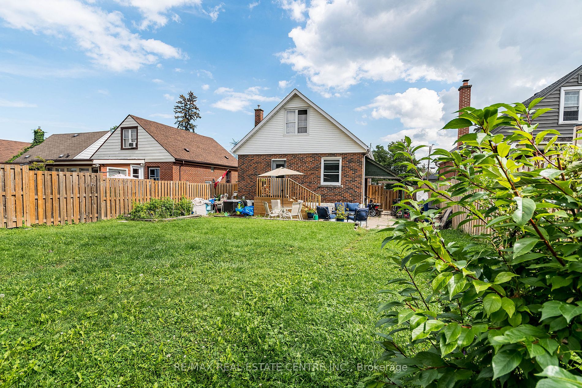 166 Erindale Avenue