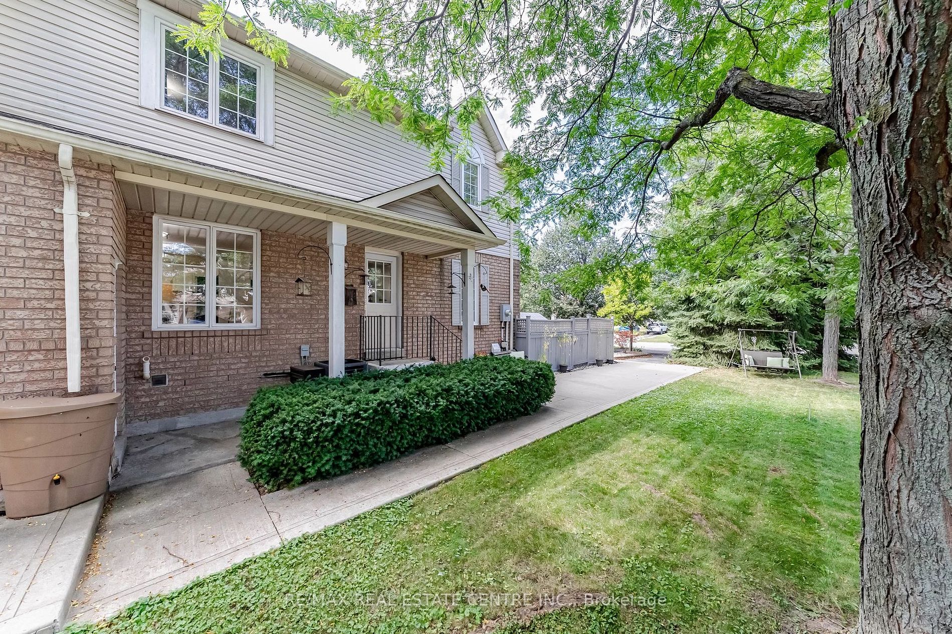 124 Laurendale Ave