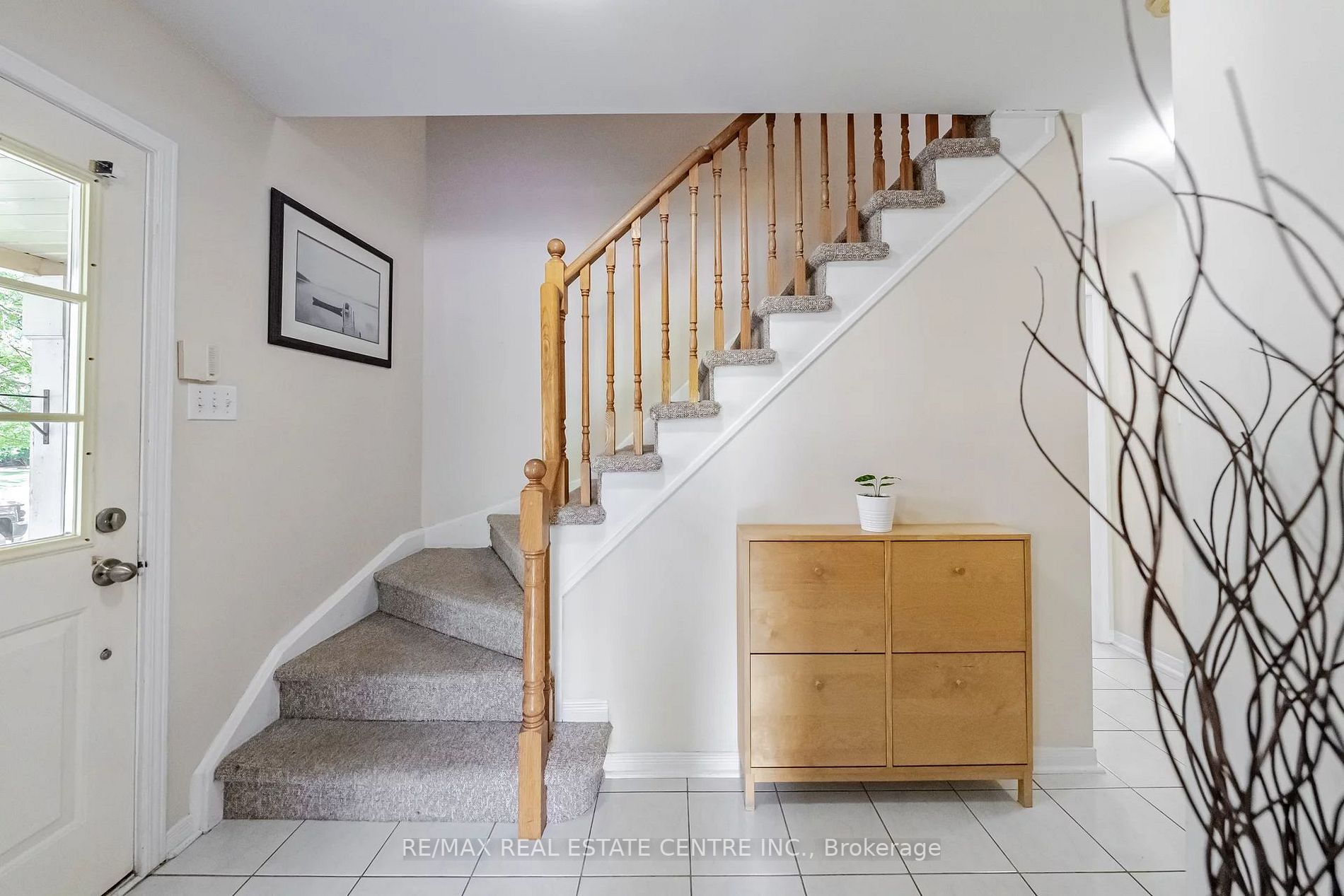 124 Laurendale Ave