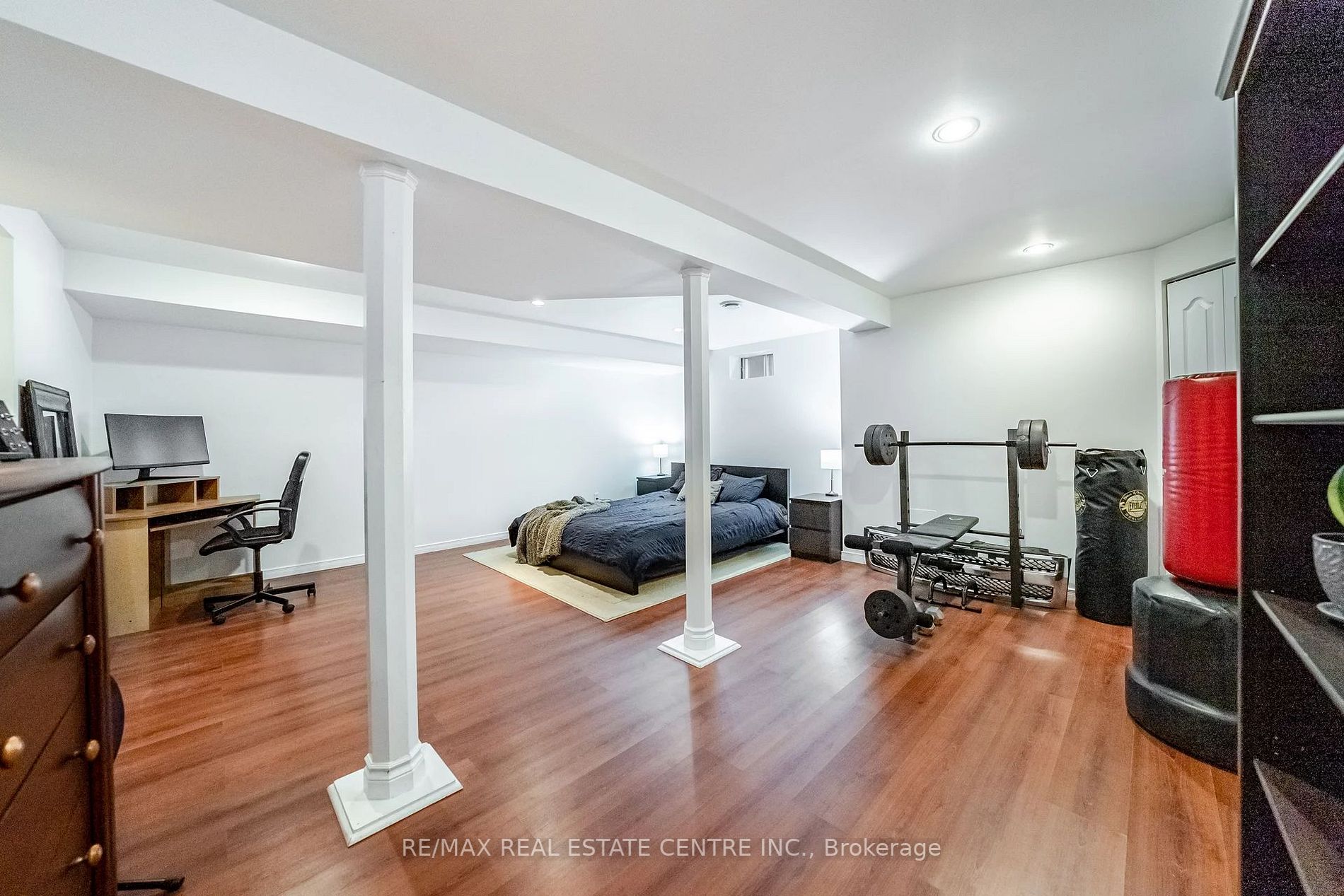 124 Laurendale Ave