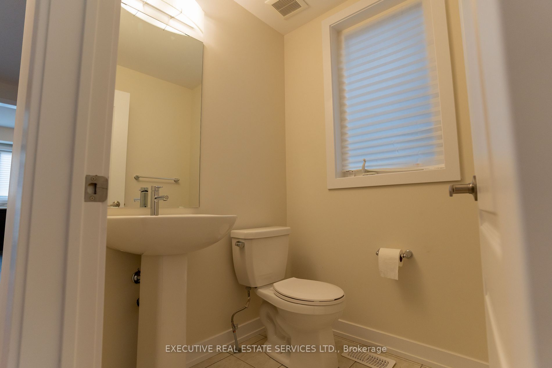 29 Basswood Cres