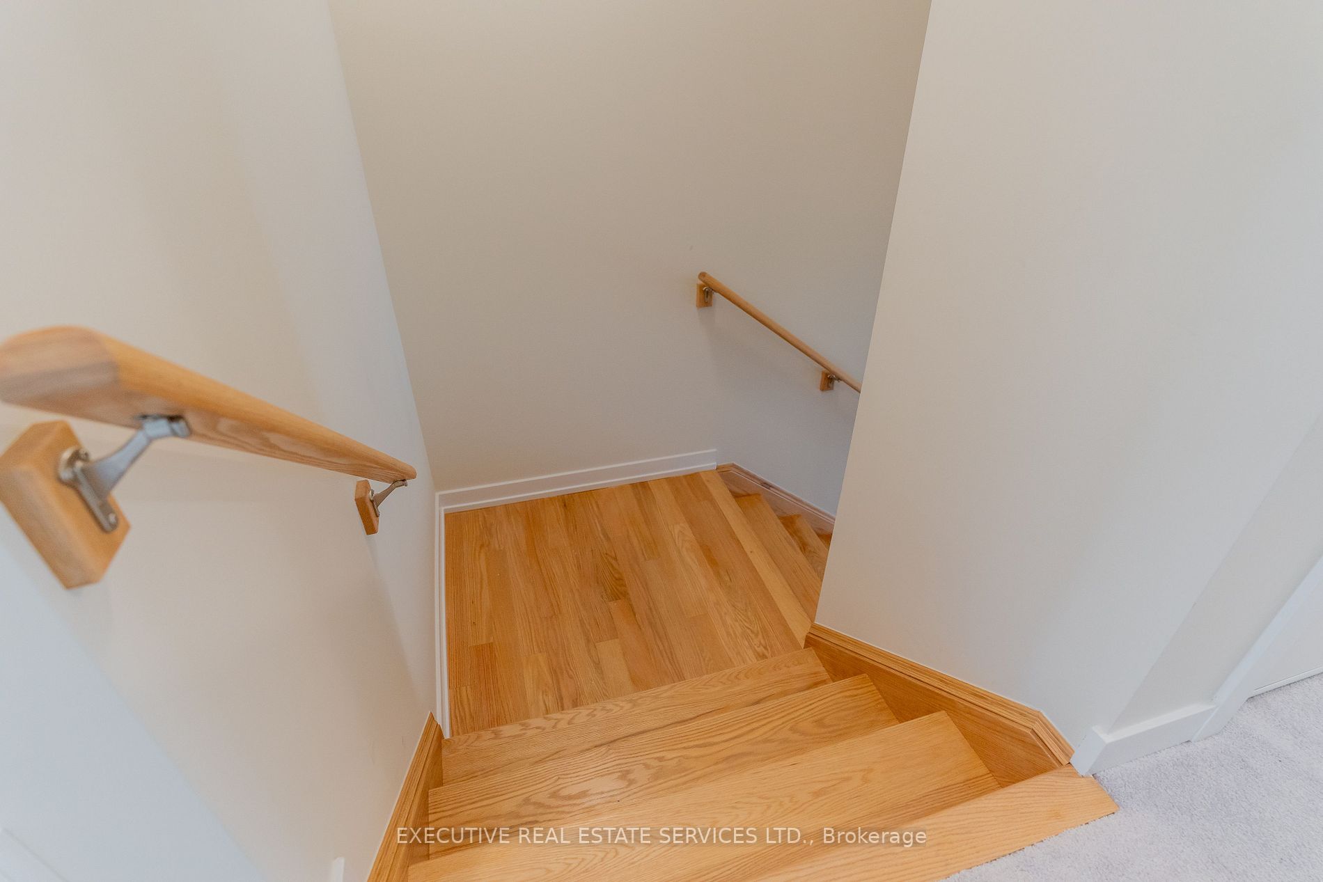 29 Basswood Cres