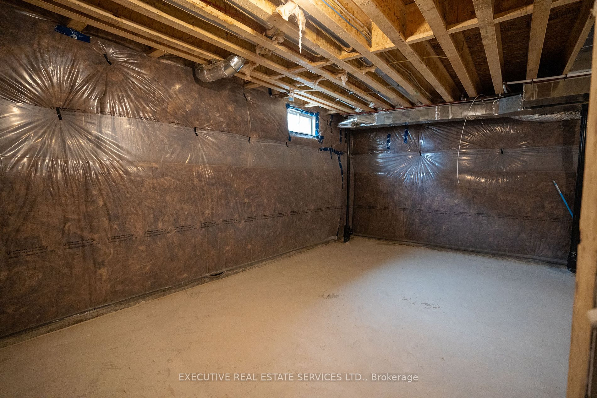 29 Basswood Cres