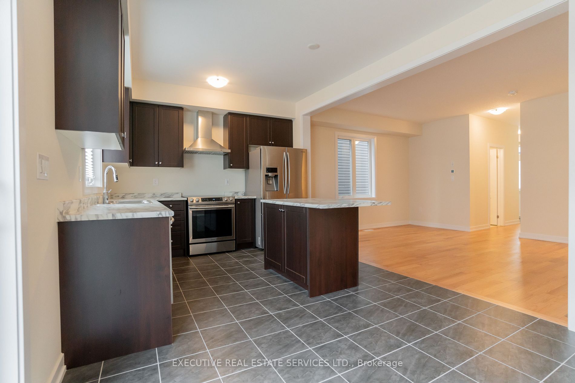 29 Basswood Cres