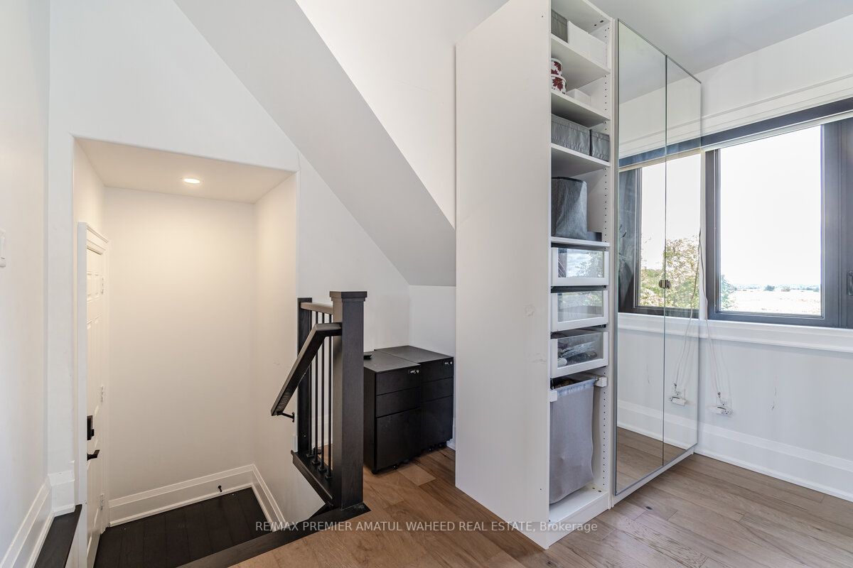 63011 Dufferin Rd 3