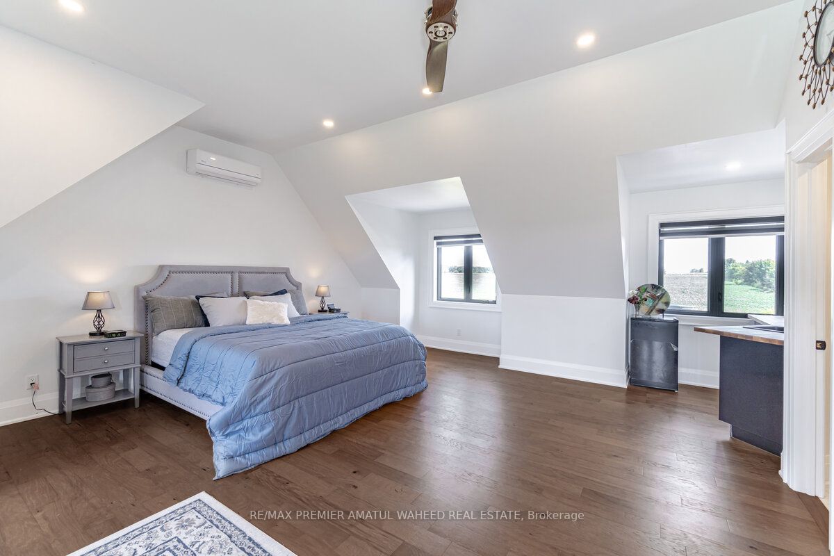 63011 Dufferin Rd 3