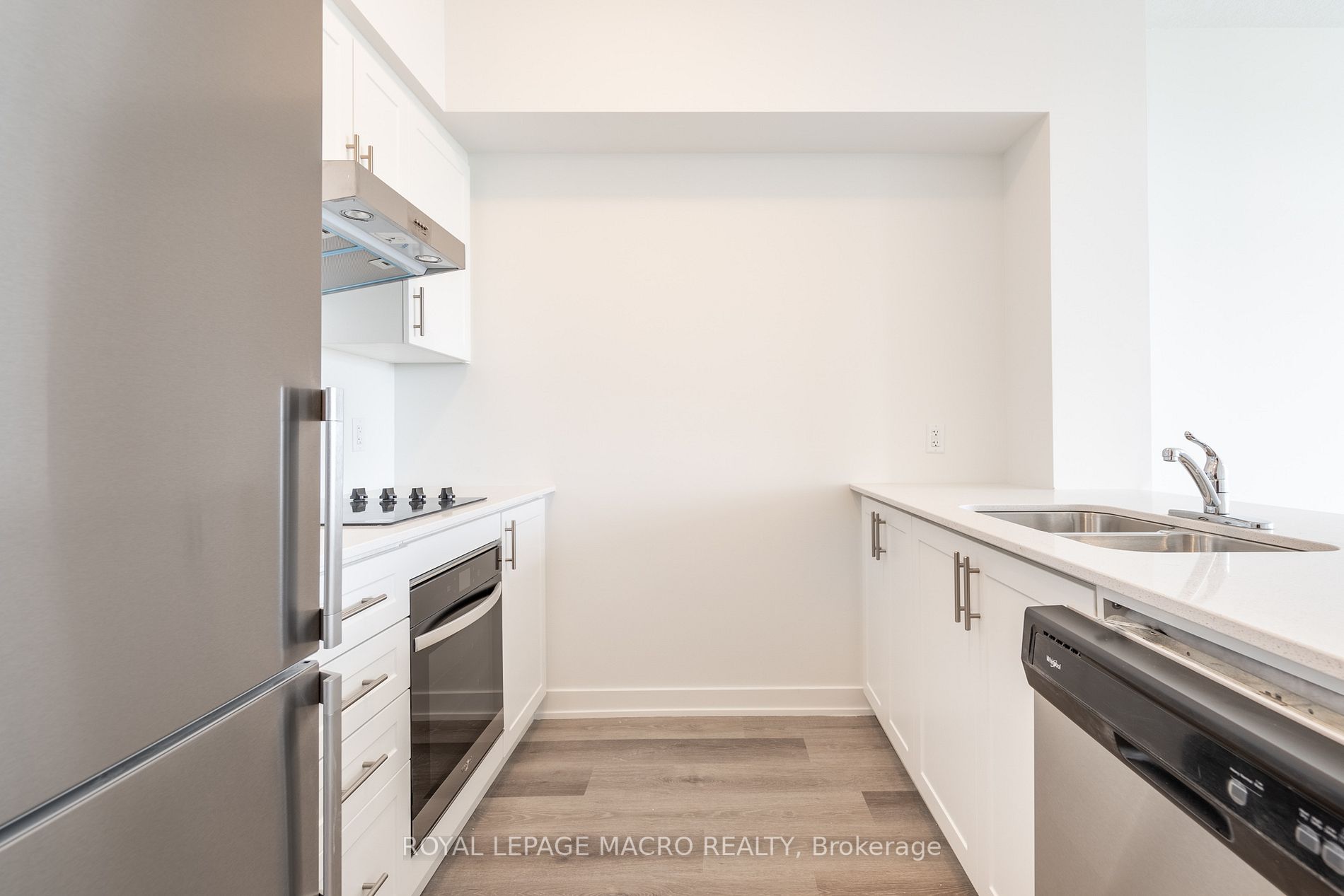 600 North Service Rd, #411