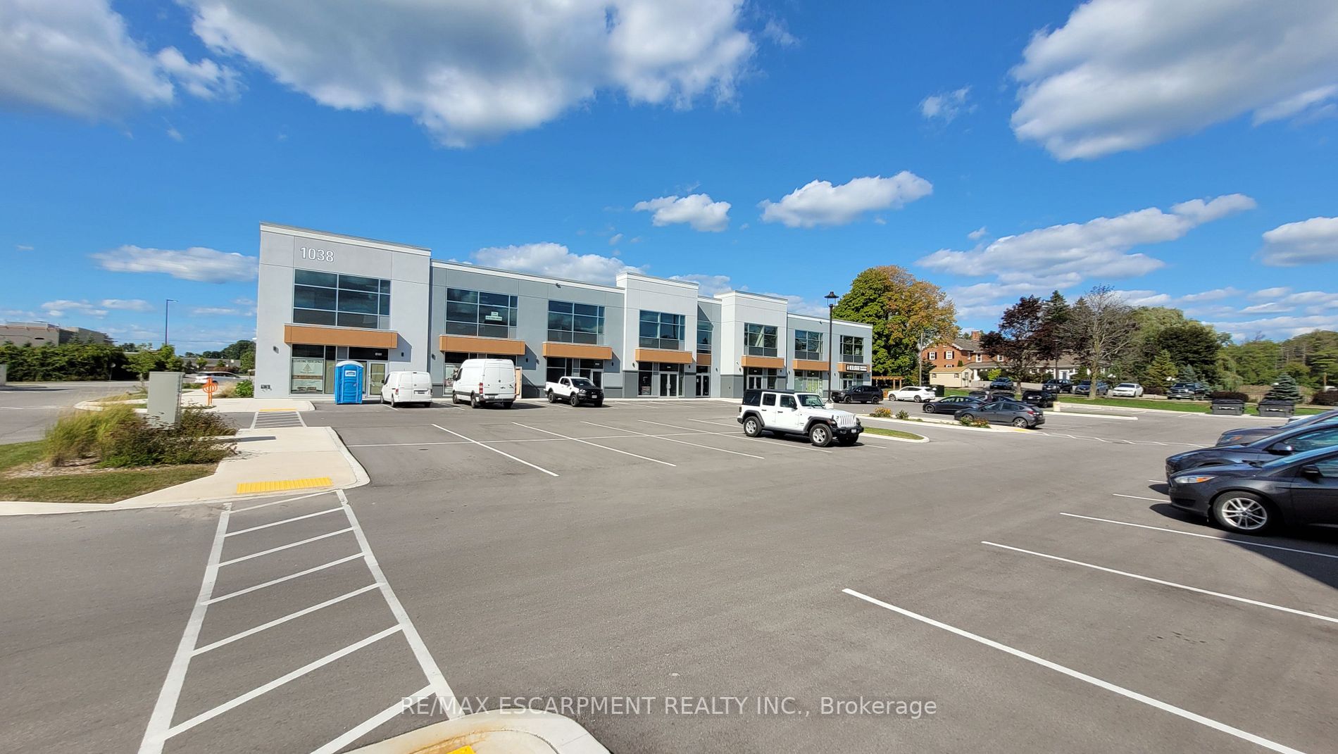 1040 Garner Rd W, #204