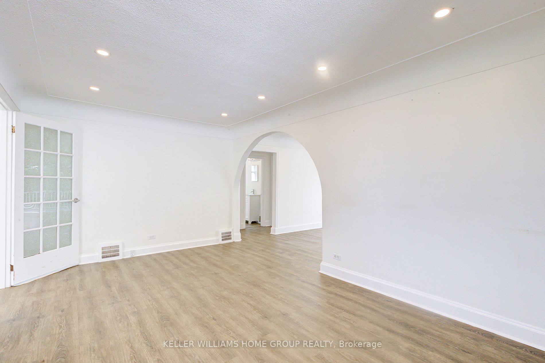 190 East 8th St