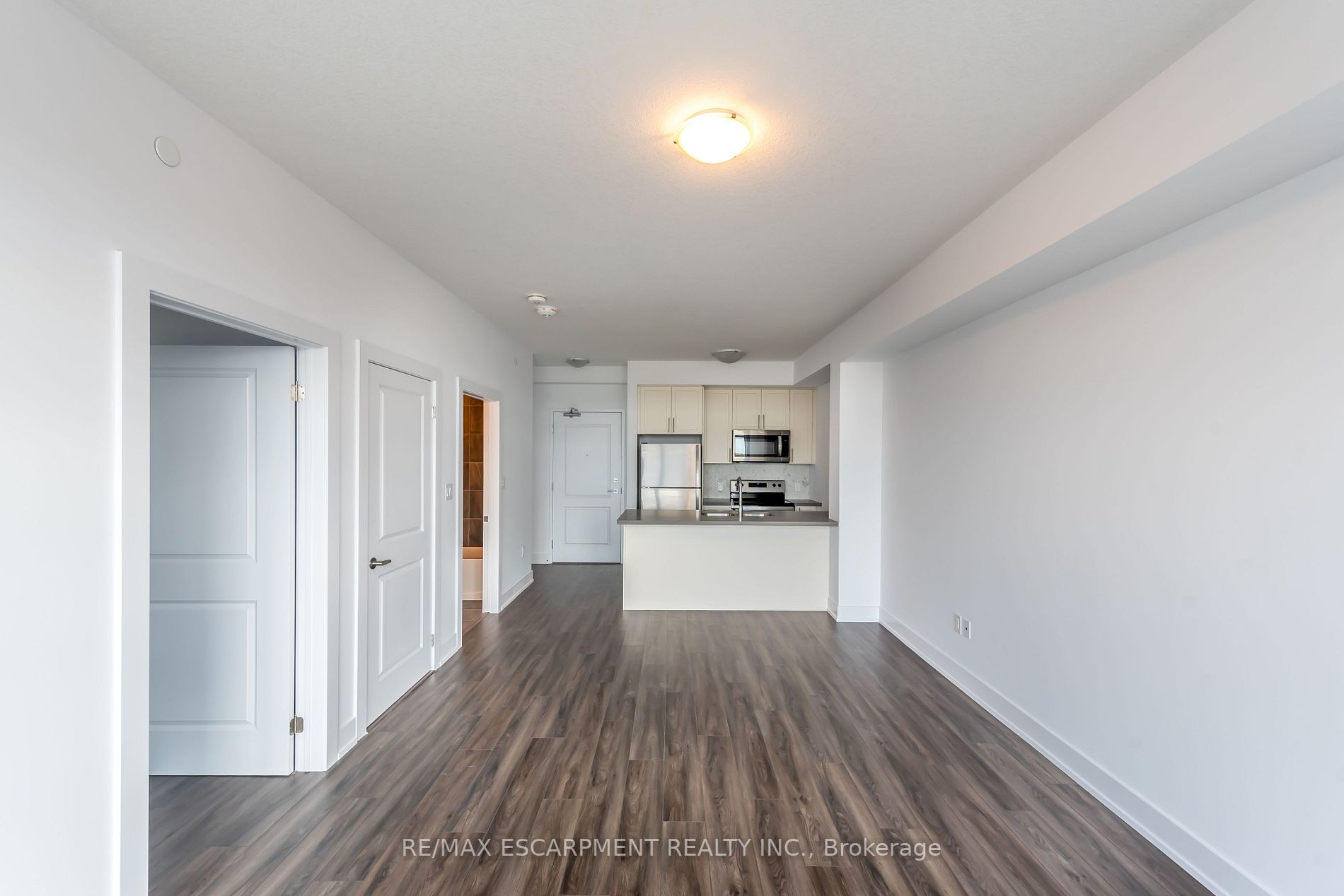 450 Dundas Street E, #704