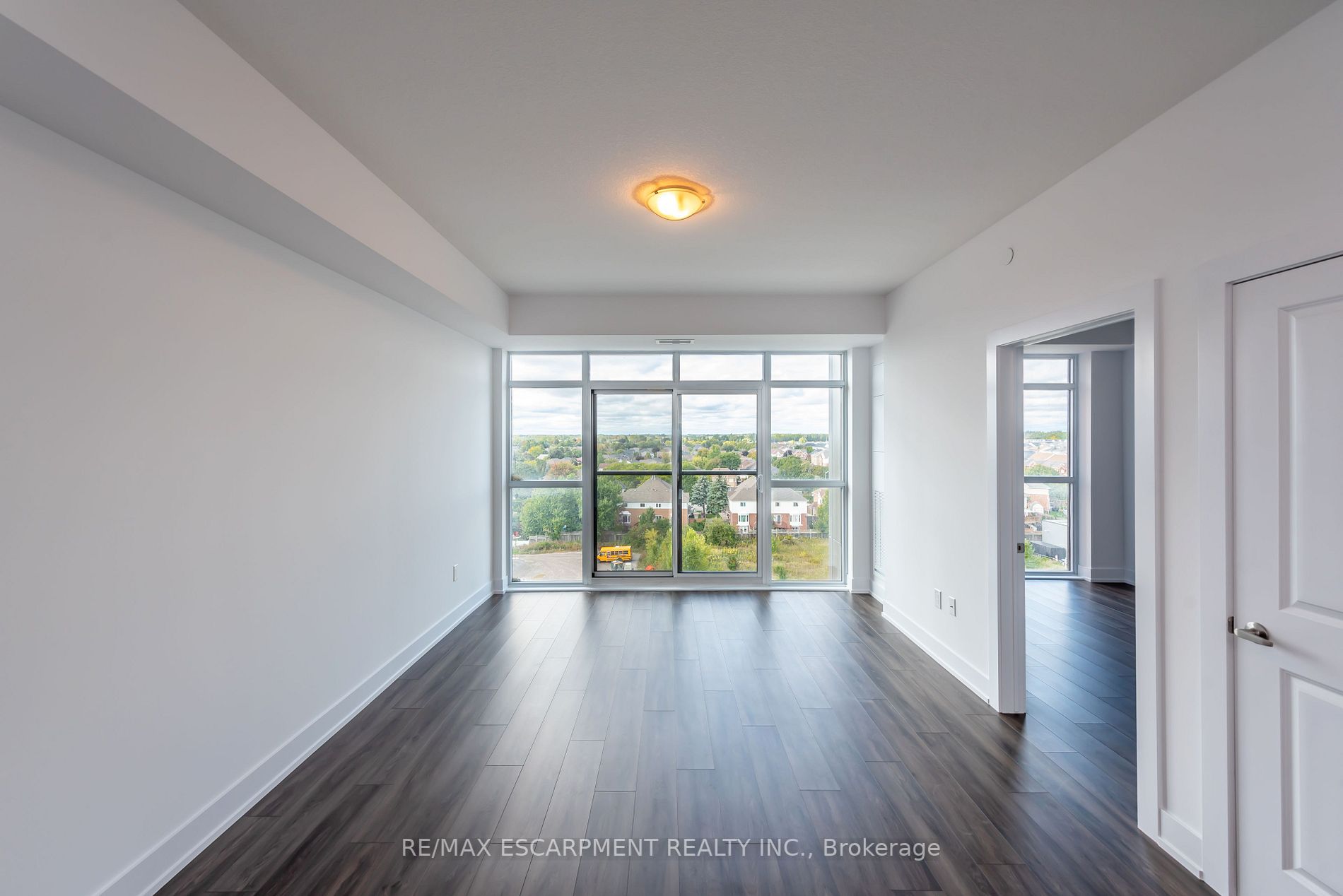 450 Dundas Street E, #704