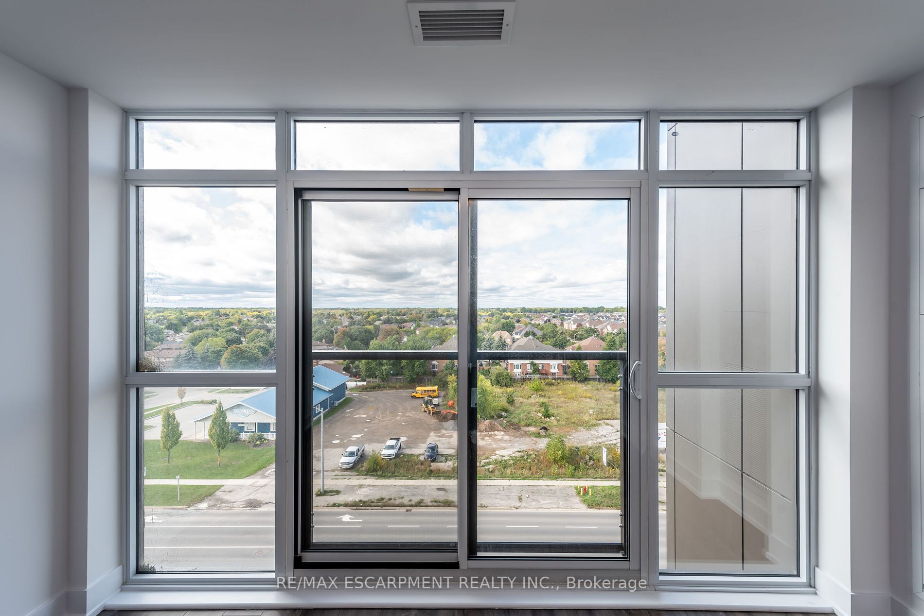 450 Dundas Street E, #704