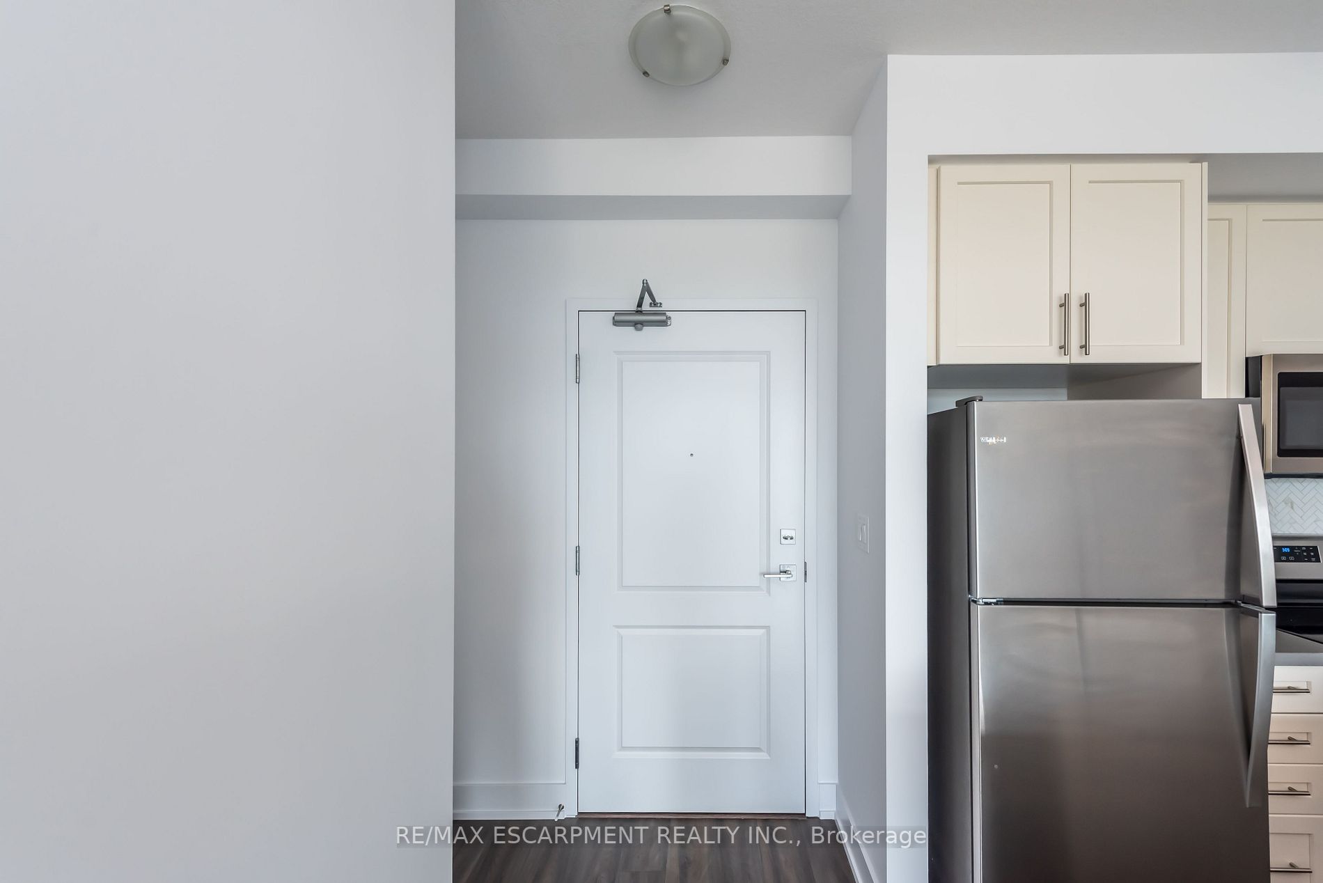 450 Dundas Street E, #704