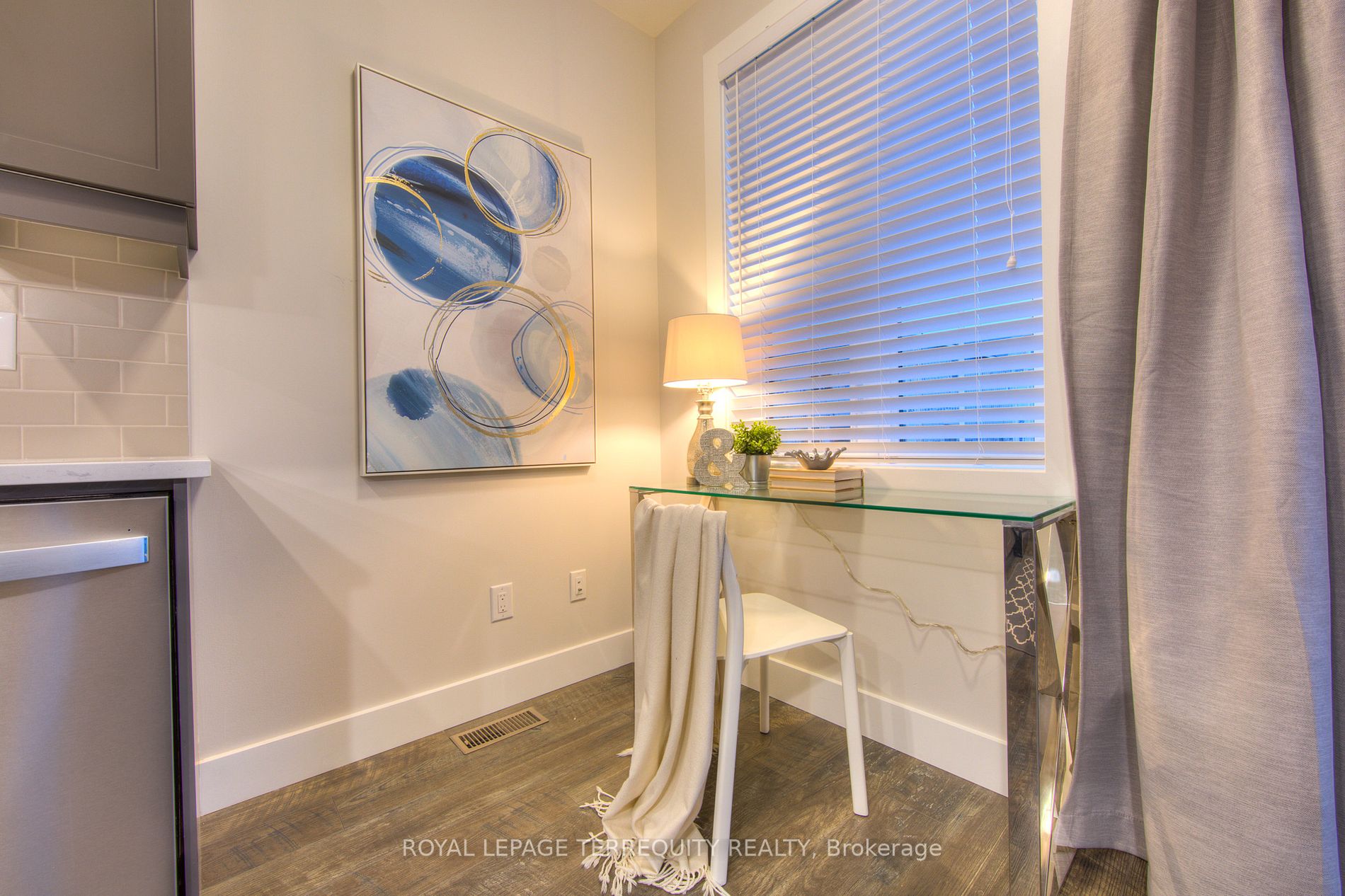 Listing X7009402 - Large Photo # 12
