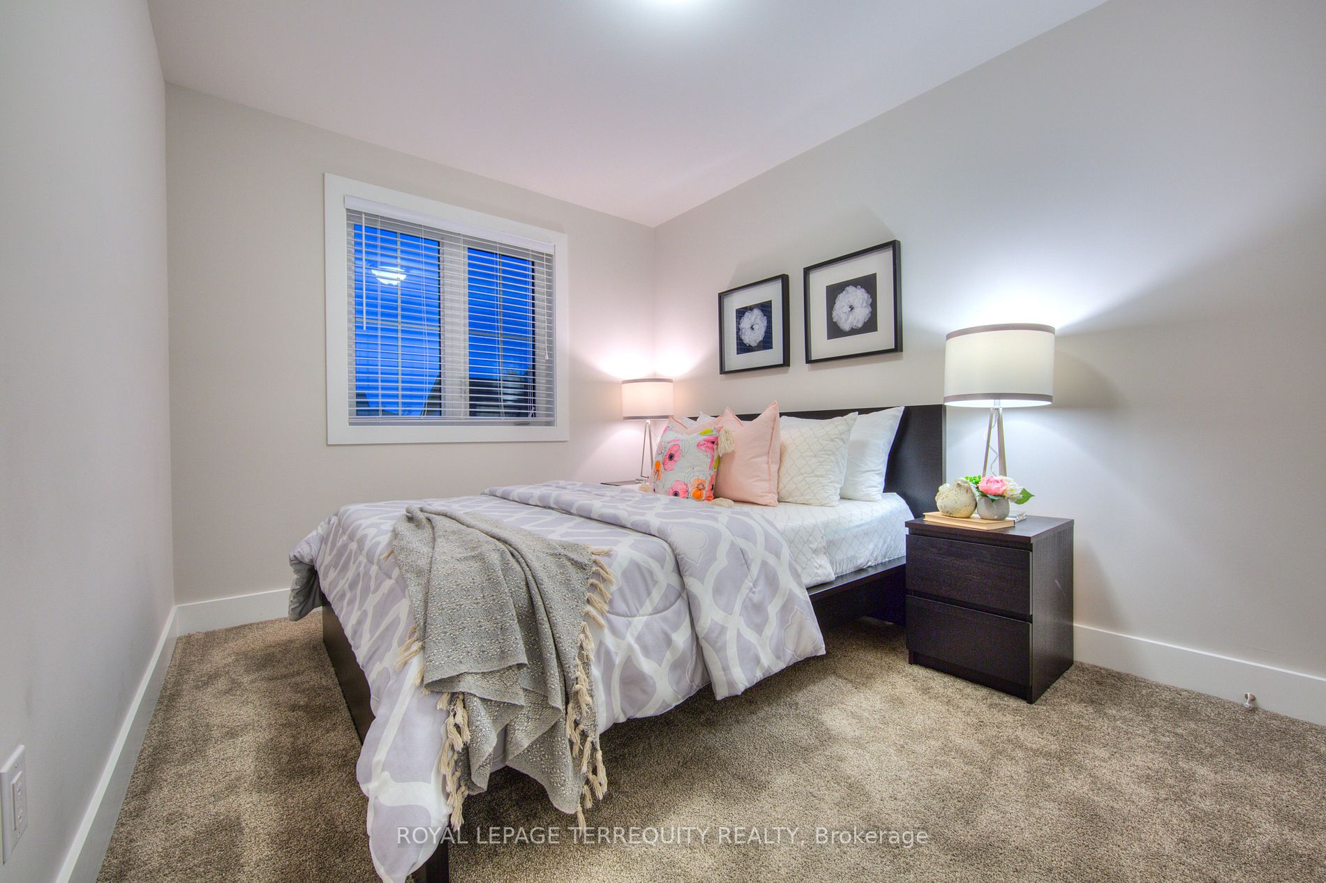 Listing X7009402 - Large Photo # 17