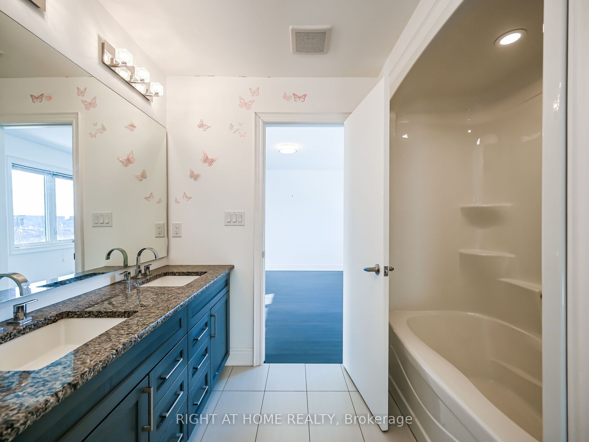 7151 Lionshead Avenue, #22