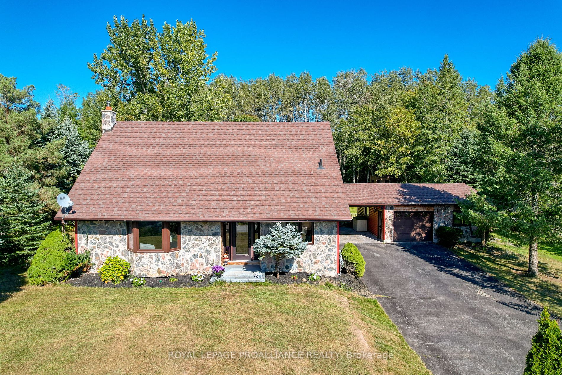 2493 Castle Hill Drive