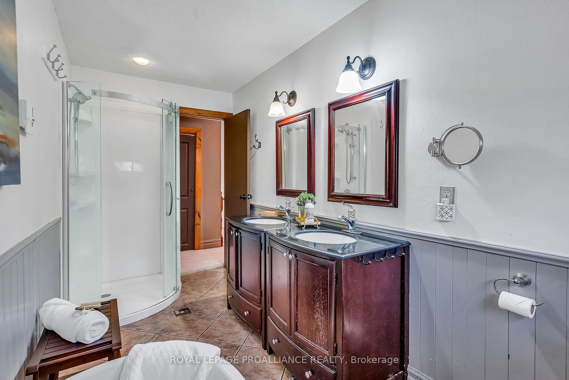 2493 Castle Hill Drive