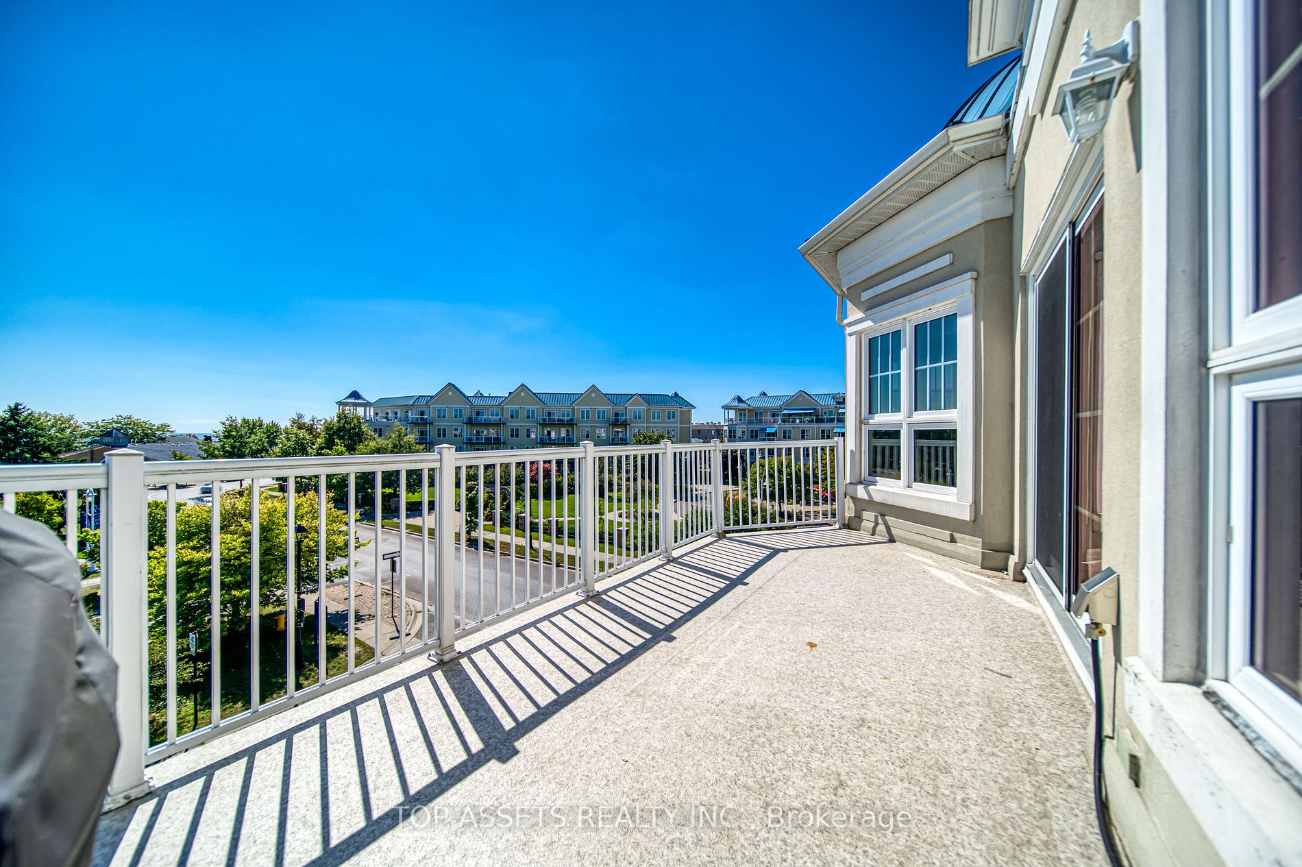 148 Third St, #305